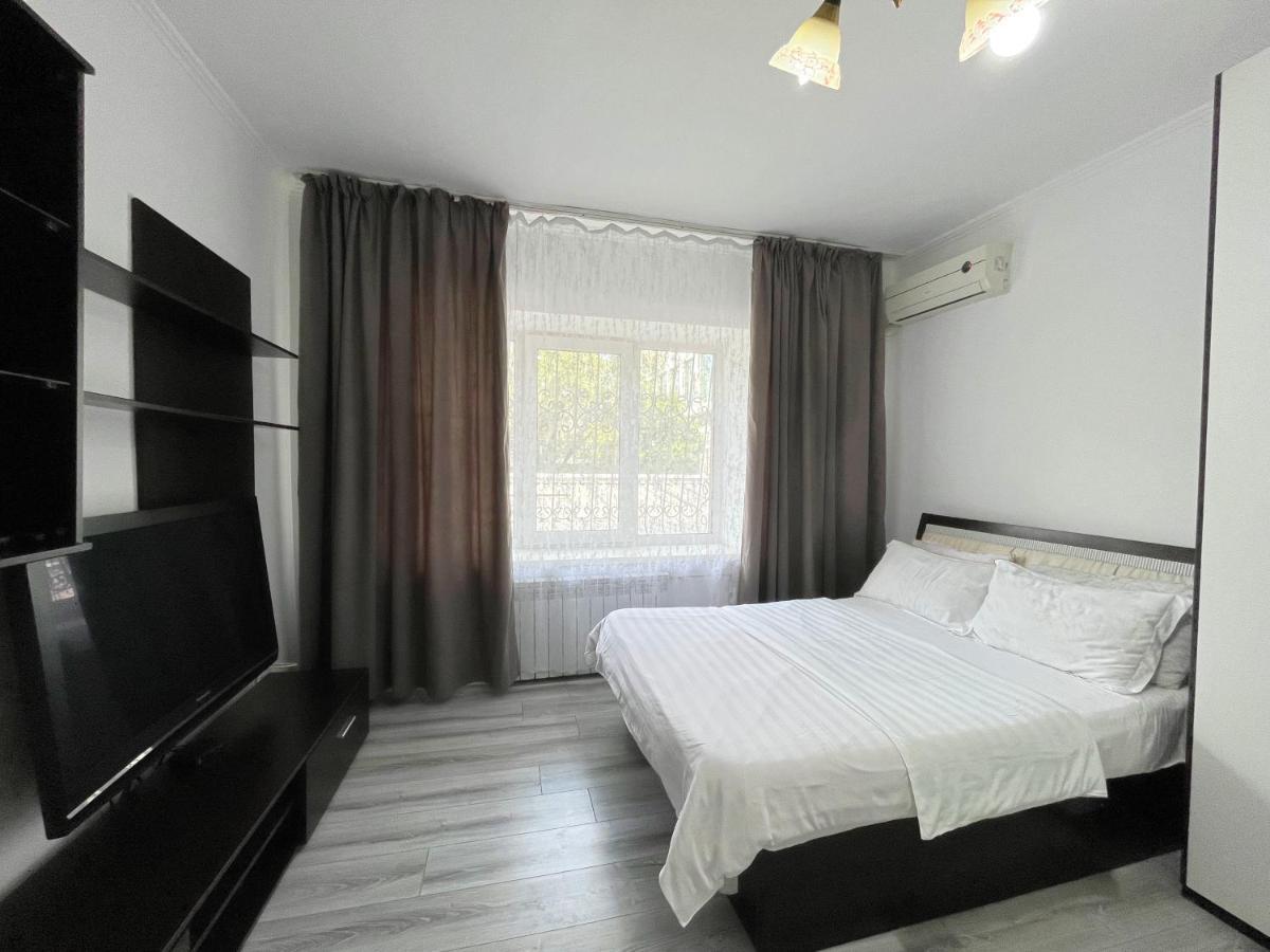 Ferienwohnung Наурызбай Almaty Exterior foto